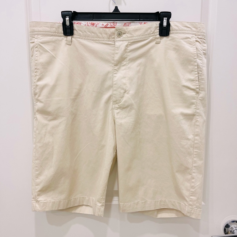 Tommy Bahama- Mens  Shorts- 38